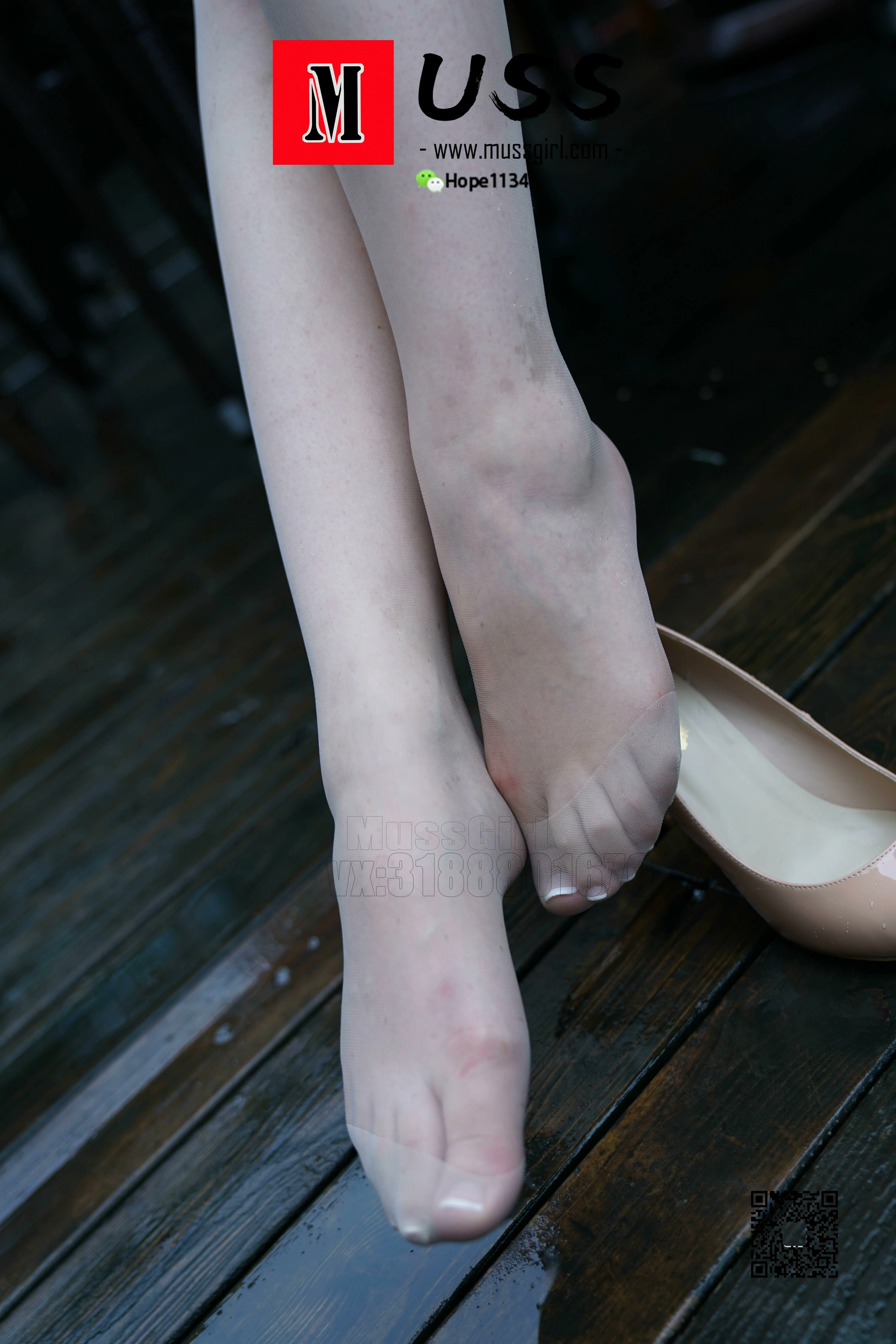 [MussGirl慕丝女郎] NO.136 你以为她喜欢喝的是伏特加 2